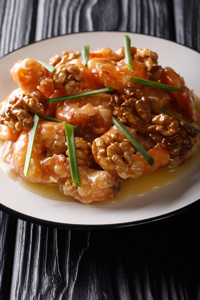 honey walnut shrimp with creamy sauce