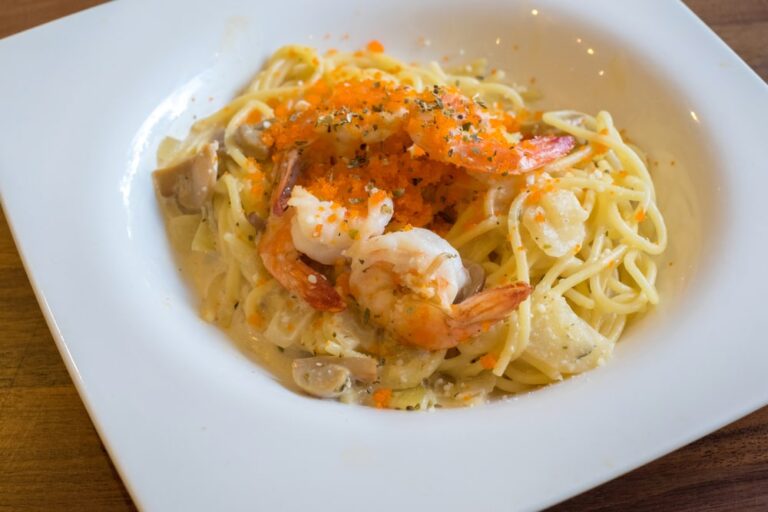 Lemon Shrimp Pasta - Easy Creamy