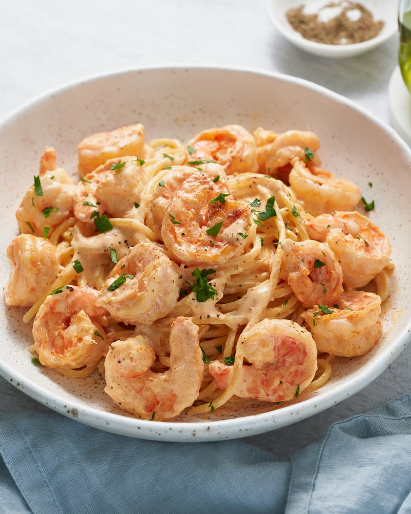 Easy Olive Garden Chicken and Shrimp Carbonara Recipe