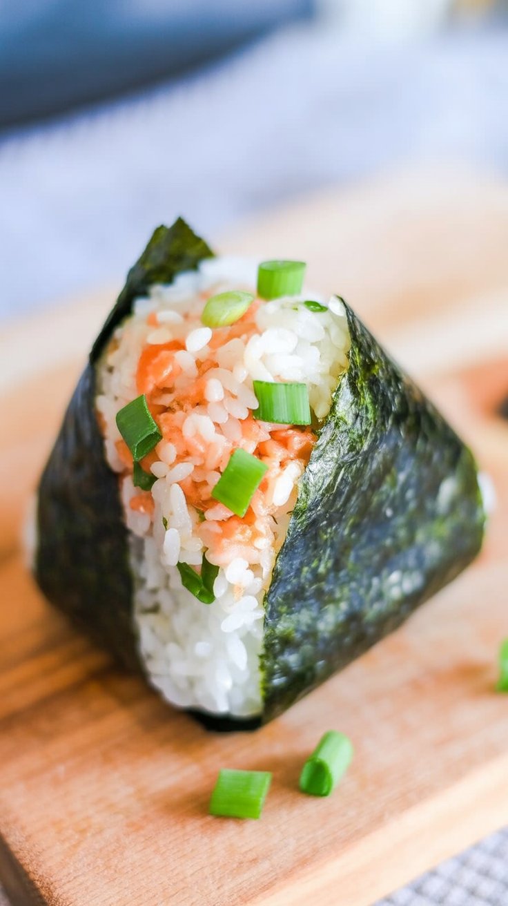 easy Japanese Salmon Rice Balls (Sake Onigiri)